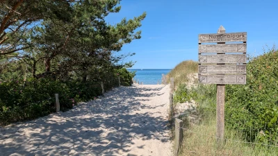 Strandzugang am Leuchtturm